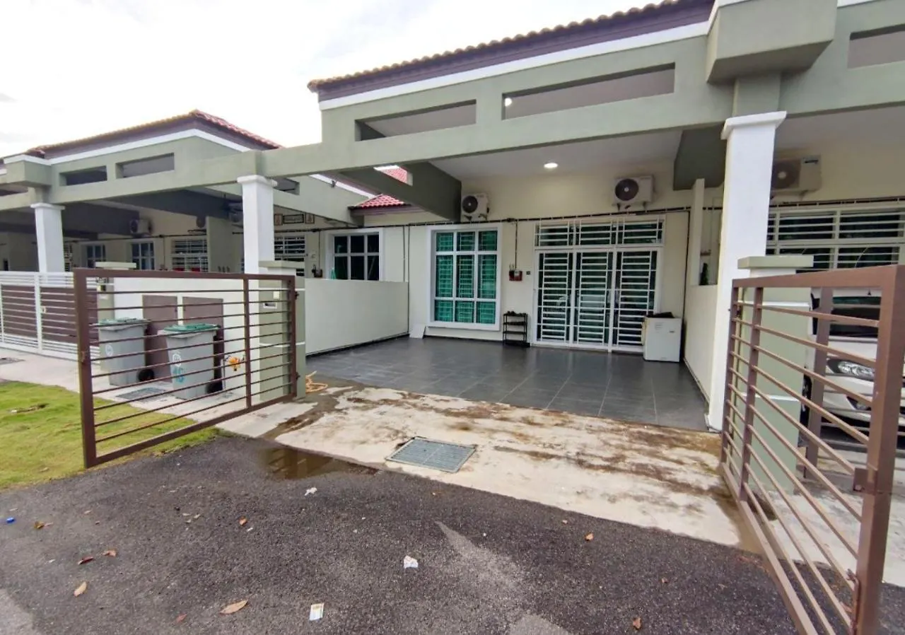 D'Luna Homestay Melaka Fully Aircond