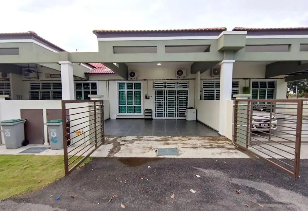 D'Luna Homestay Melaka Fully Aircond 0*, Malacca Malaysia
